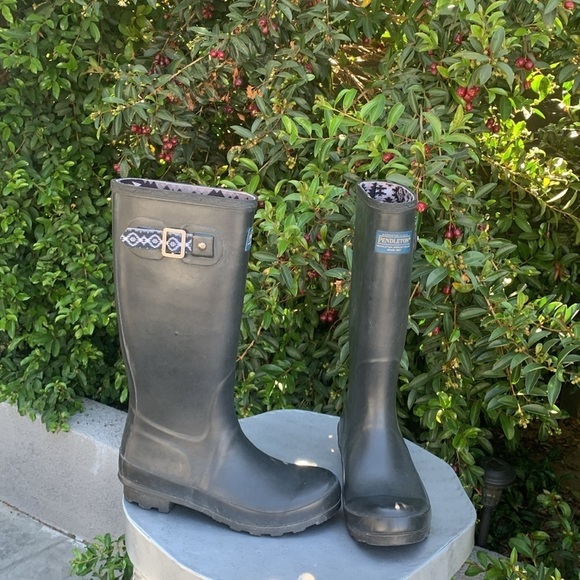 Pendleton Shoes - Pendleton Womens Classic Tall Black Wellie Rain Boots